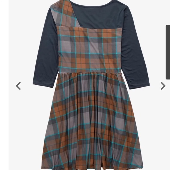 NWT Hot Topic Outlander Plaid Cincher Dresses Sizes L, XL, 2X - Picture 5 of 9